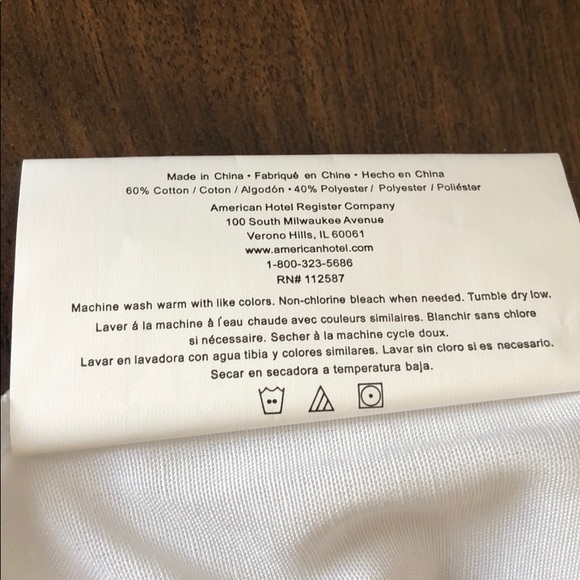 Pack of 12 - Queen Size White Pillow Protectors - Picture 4 of 6